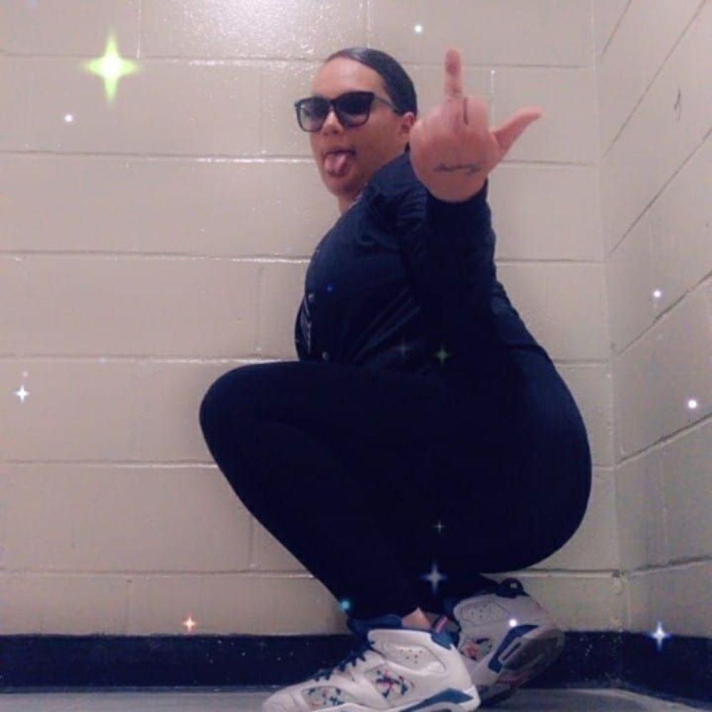 Meet your Posher, Paraise